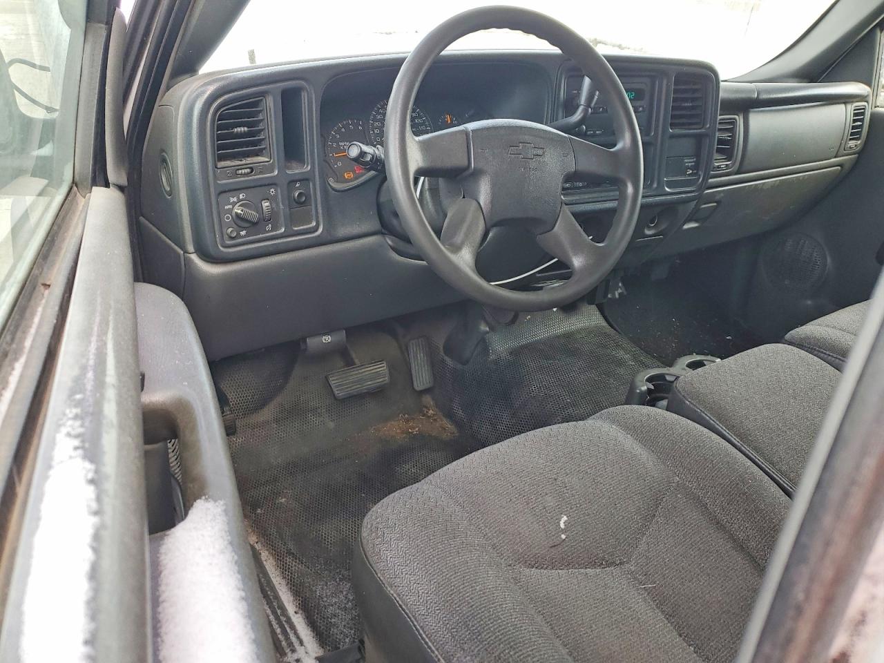 2004 CHEVROLET SILVERADO C2500 HEAVY DUTY photo 8