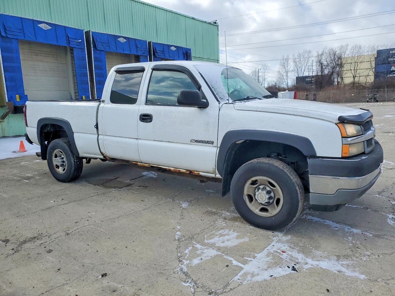 2004 CHEVROLET SILVERADO C2500 HEAVY DUTY photo 4