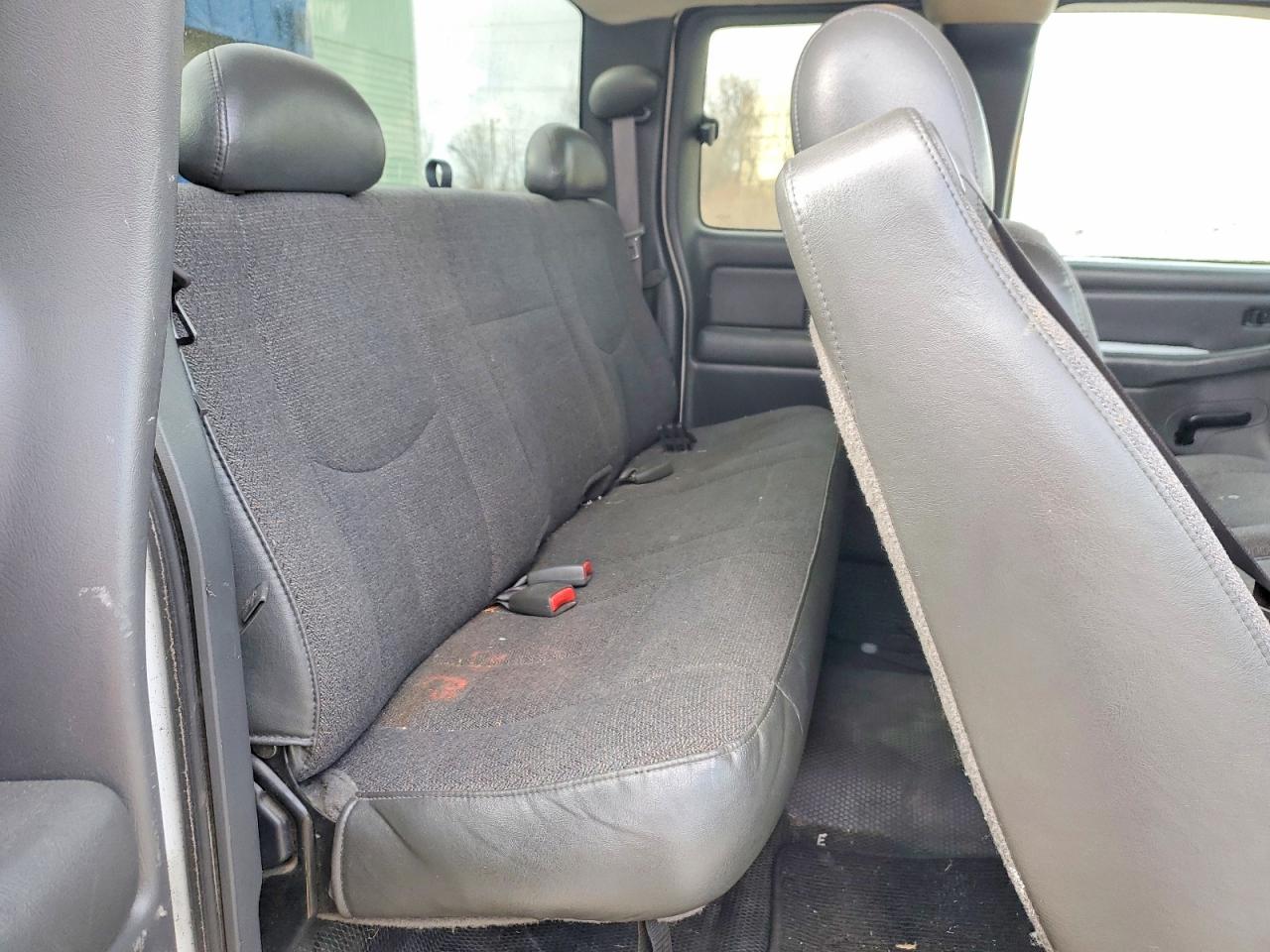 2004 CHEVROLET SILVERADO C2500 HEAVY DUTY photo 10