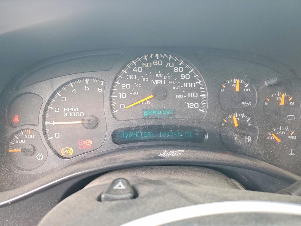 2004 CHEVROLET SILVERADO C2500 HEAVY DUTY photo 9
