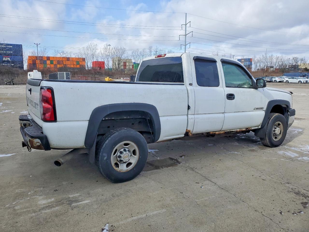 2004 CHEVROLET SILVERADO C2500 HEAVY DUTY photo 3