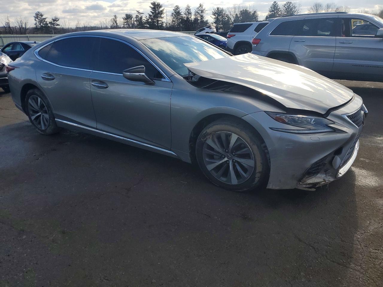 2018 LEXUS LS 500 BASE photo 4