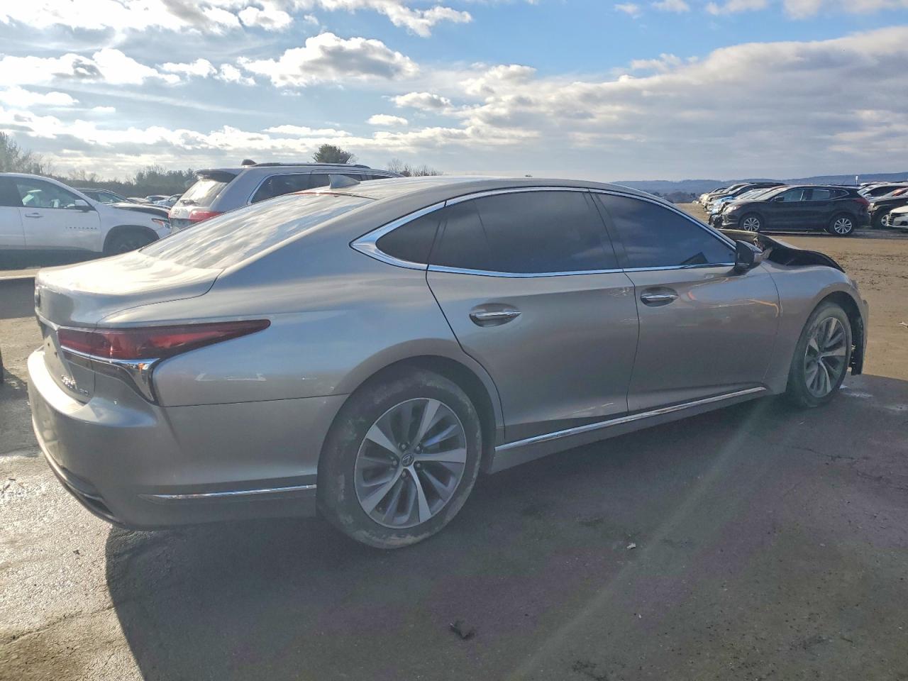 2018 LEXUS LS 500 BASE photo 3