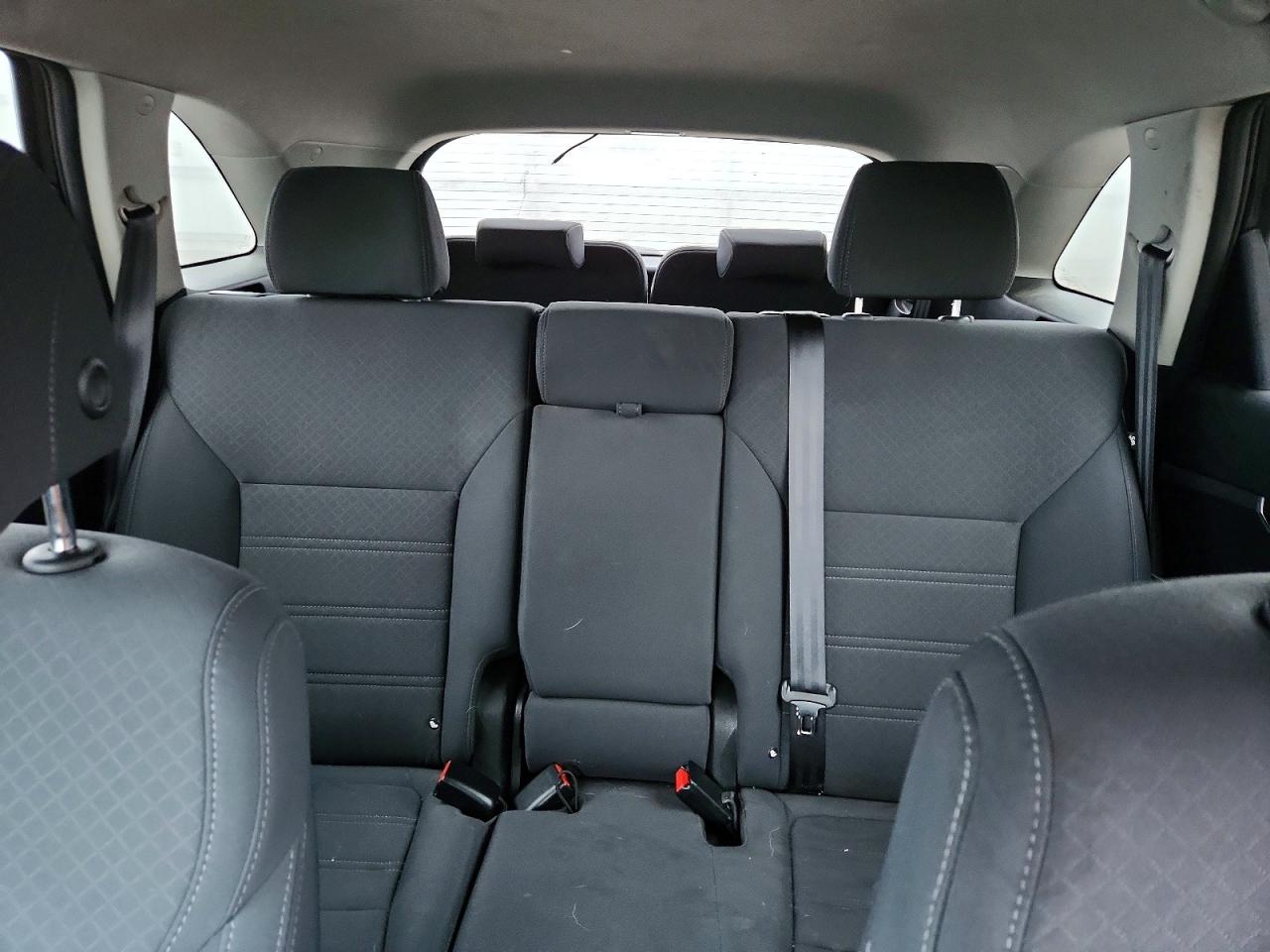 2017 KIA SORENTO LX photo 10