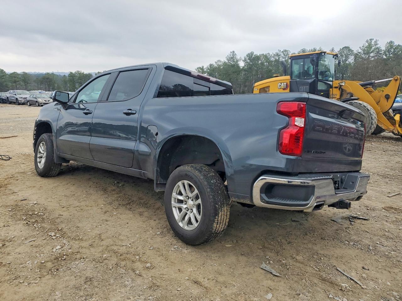 2019 CHEVROLET SILVERADO K1500 LT photo 2