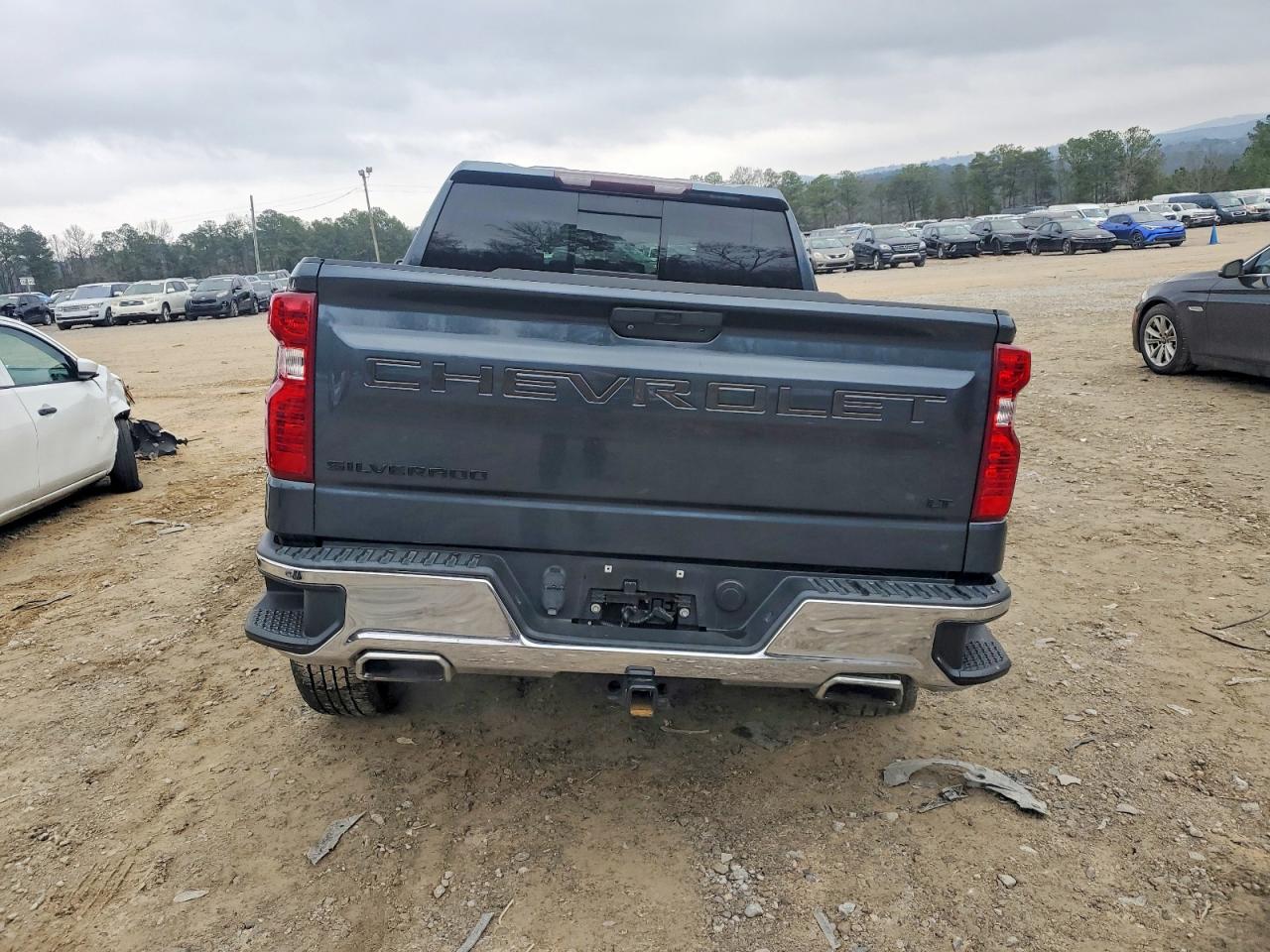 2019 CHEVROLET SILVERADO K1500 LT photo 6