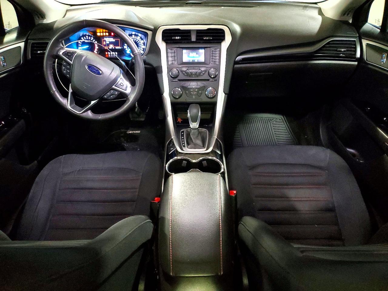 2016 FORD FUSION SE photo 8