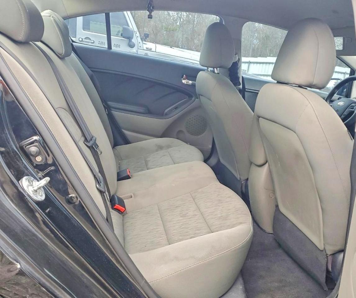 2015 KIA FORTE LX photo 28