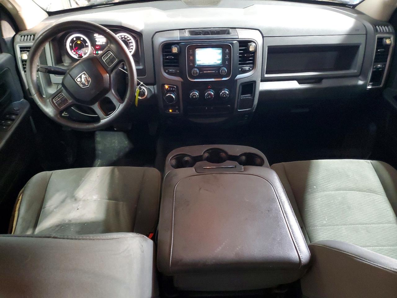 2015 RAM 1500 ST photo 8