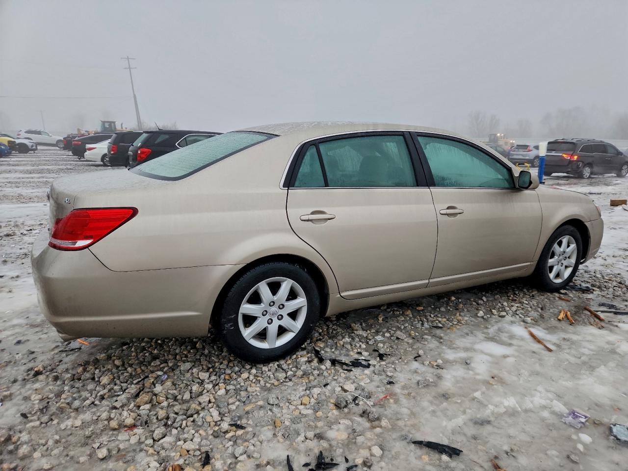 2006 TOYOTA AVALON XL photo 3