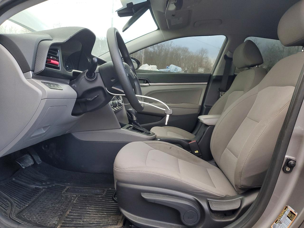 2020 HYUNDAI ELANTRA SEL photo 7