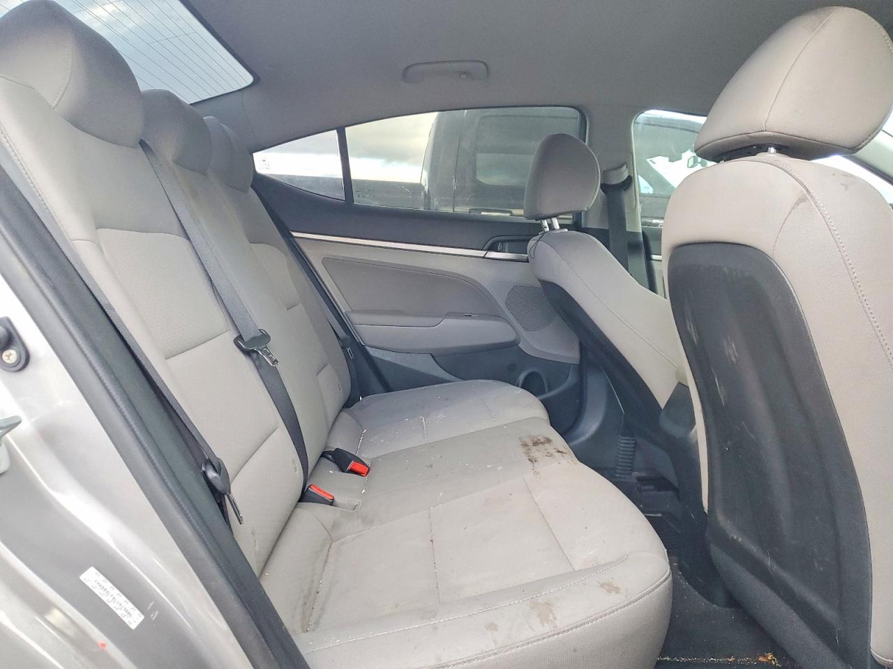 2020 HYUNDAI ELANTRA SEL photo 10