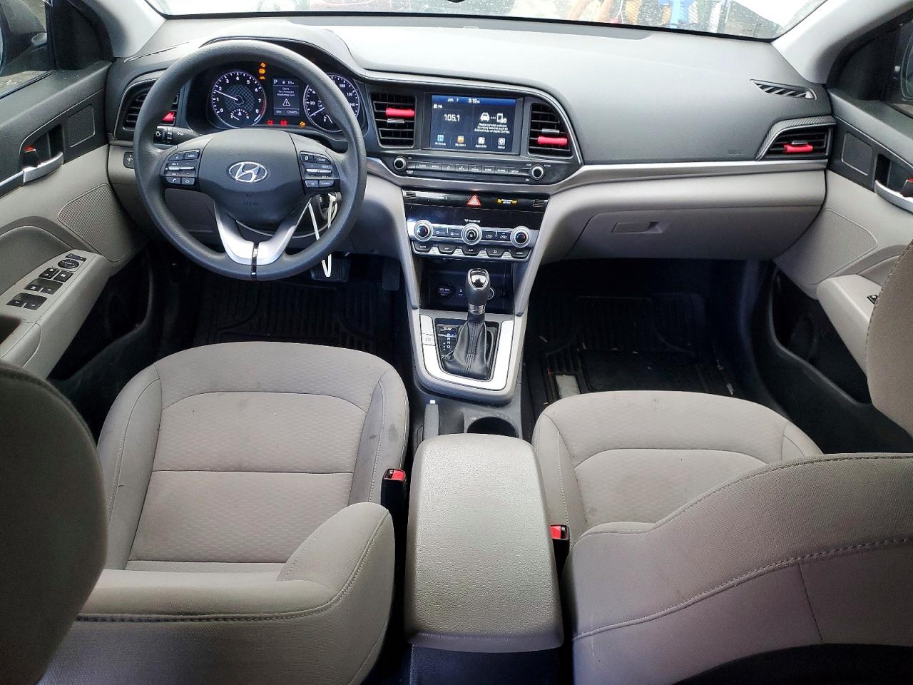2020 HYUNDAI ELANTRA SEL photo 8