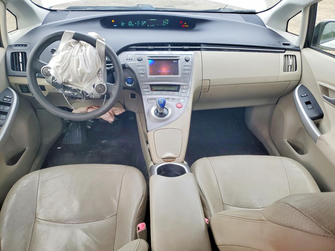 2012 TOYOTA PRIUS photo 8