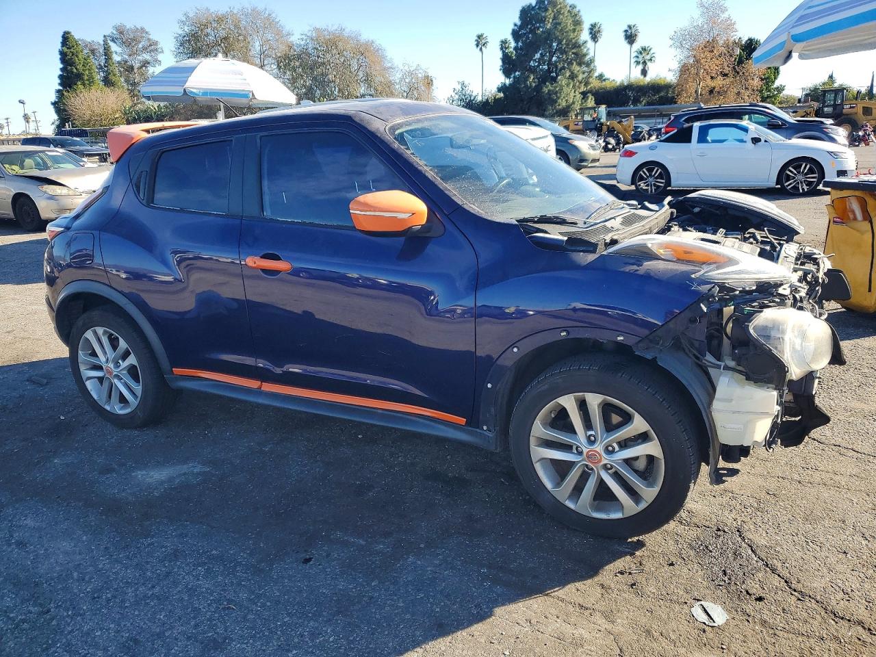 2015 NISSAN JUKE S photo 4
