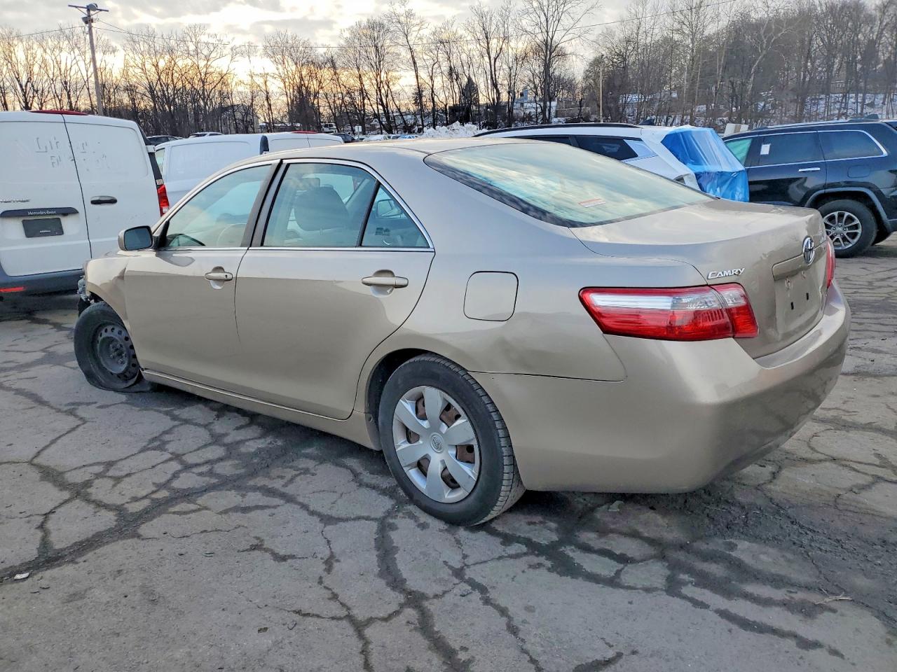2007 TOYOTA CAMRY CE photo 2