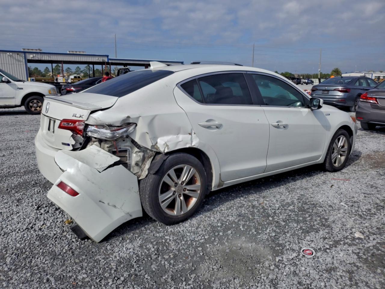 2013 ACURA ILX HYBRID photo 3