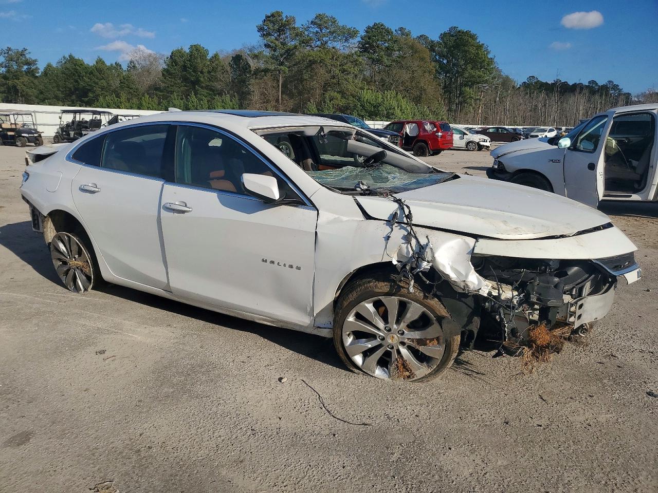 2017 CHEVROLET MALIBU PREMIER photo 4