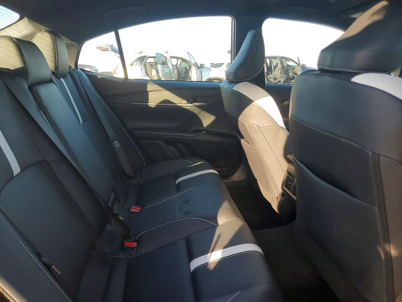 2025 TOYOTA CAMRY XSE photo 10