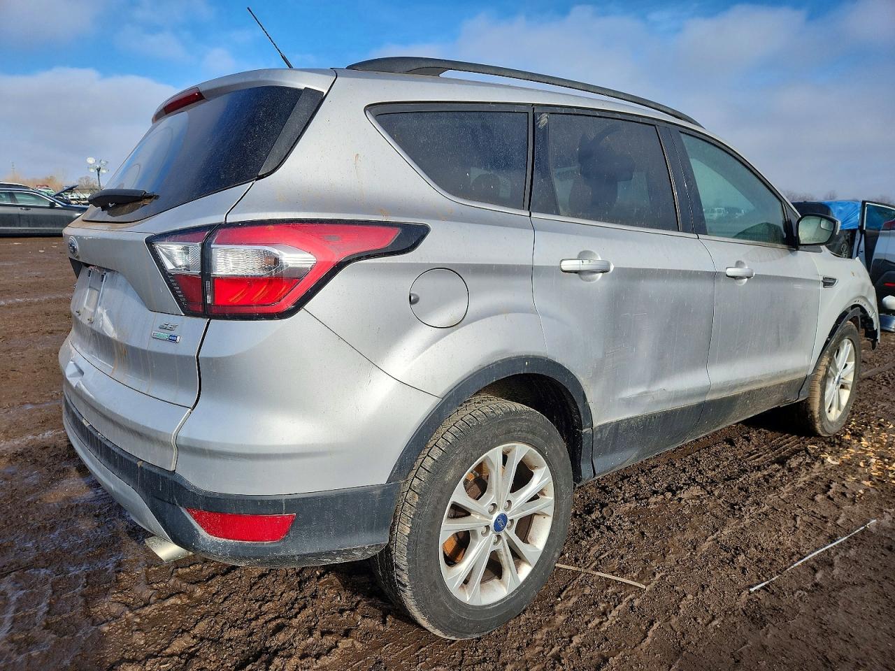 2018 FORD ESCAPE SE photo 3