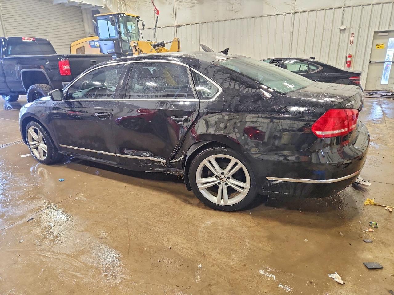 2015 VOLKSWAGEN PASSAT SE photo 2
