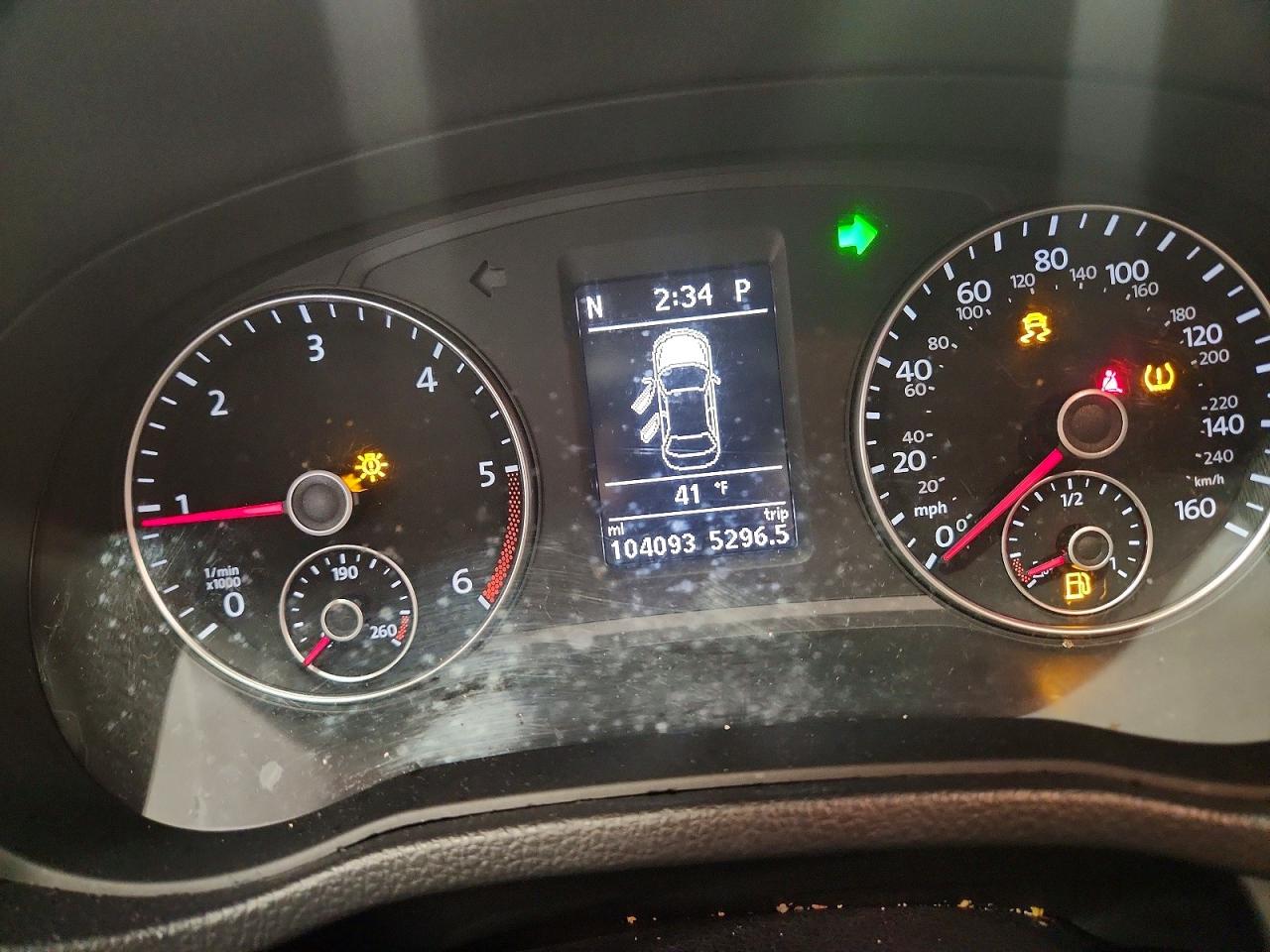 2015 VOLKSWAGEN PASSAT SE photo 9