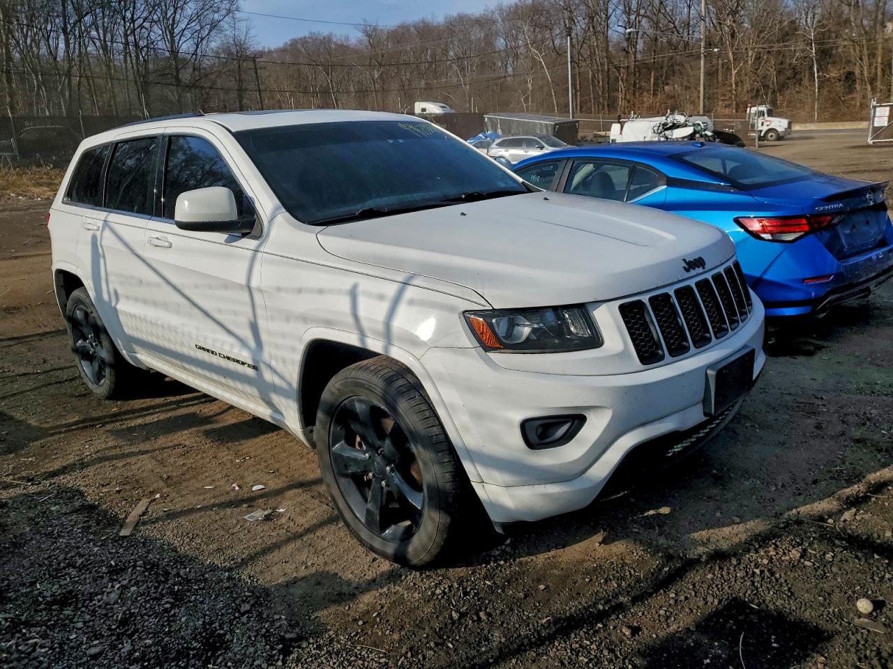 2015 JEEP GRAND CHEROKEE LAREDO photo 4