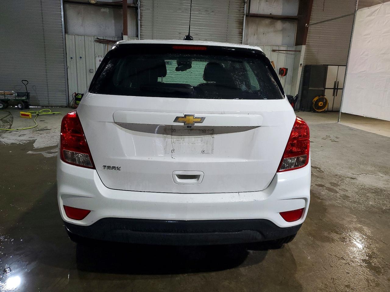 2019 CHEVROLET TRAX LS photo 6
