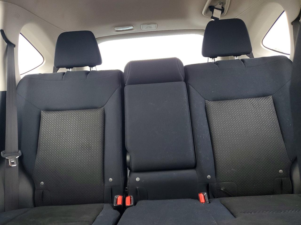 2015 HONDA CR-V LX photo 28