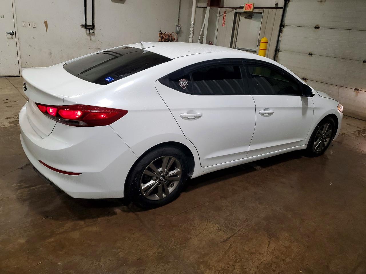 2018 HYUNDAI ELANTRA SEL photo 3