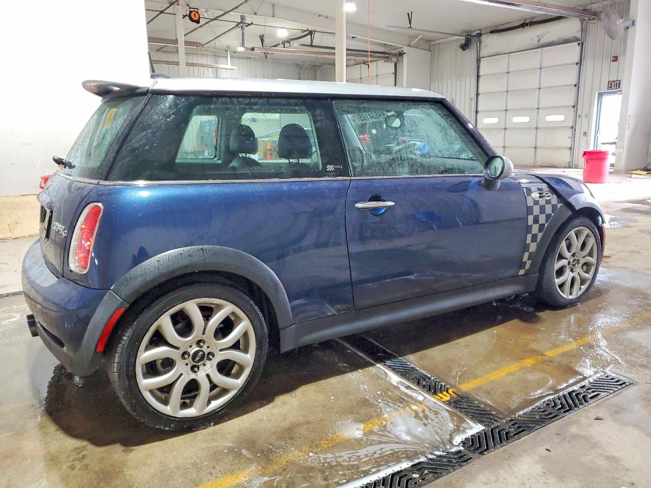 2006 MINI COOPER S photo 3