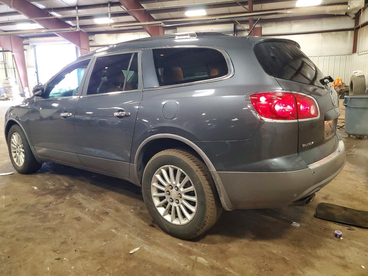 2011 BUICK ENCLAVE CXL photo 2