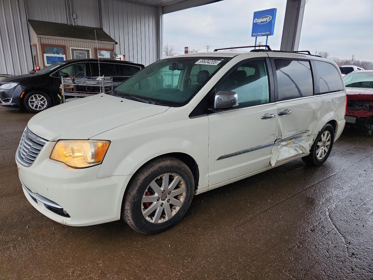 2011 CHRYSLER TOWN & COUNTRY