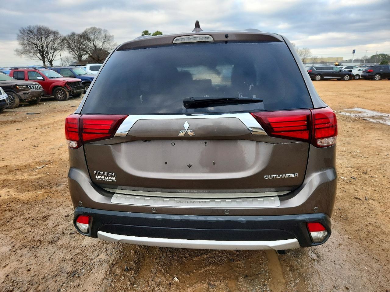 2018 MITSUBISHI OUTLANDER ES photo 6