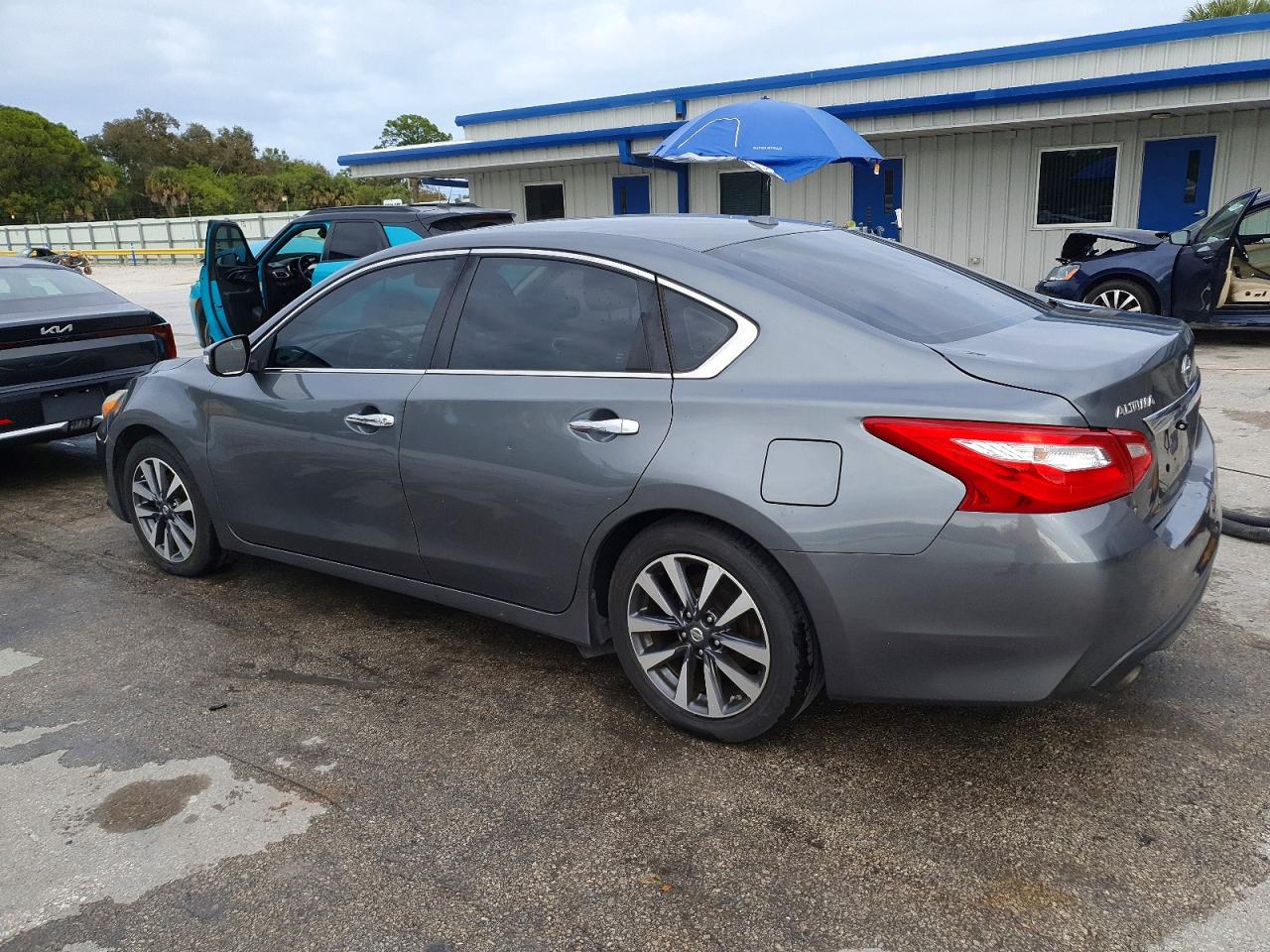 2017 NISSAN ALTIMA 2.5 photo 2