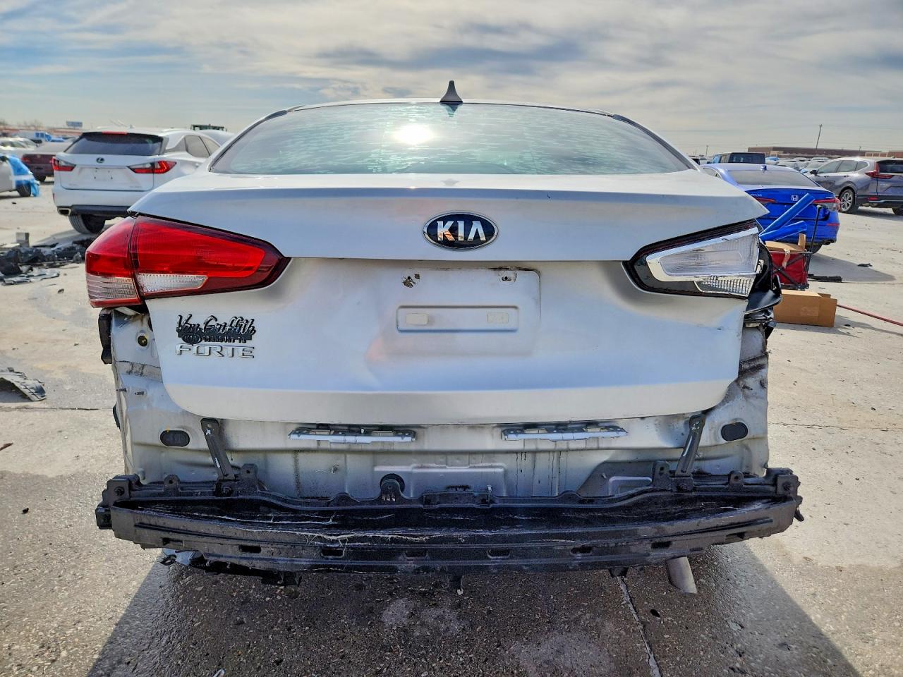 2017 KIA FORTE LX photo 6
