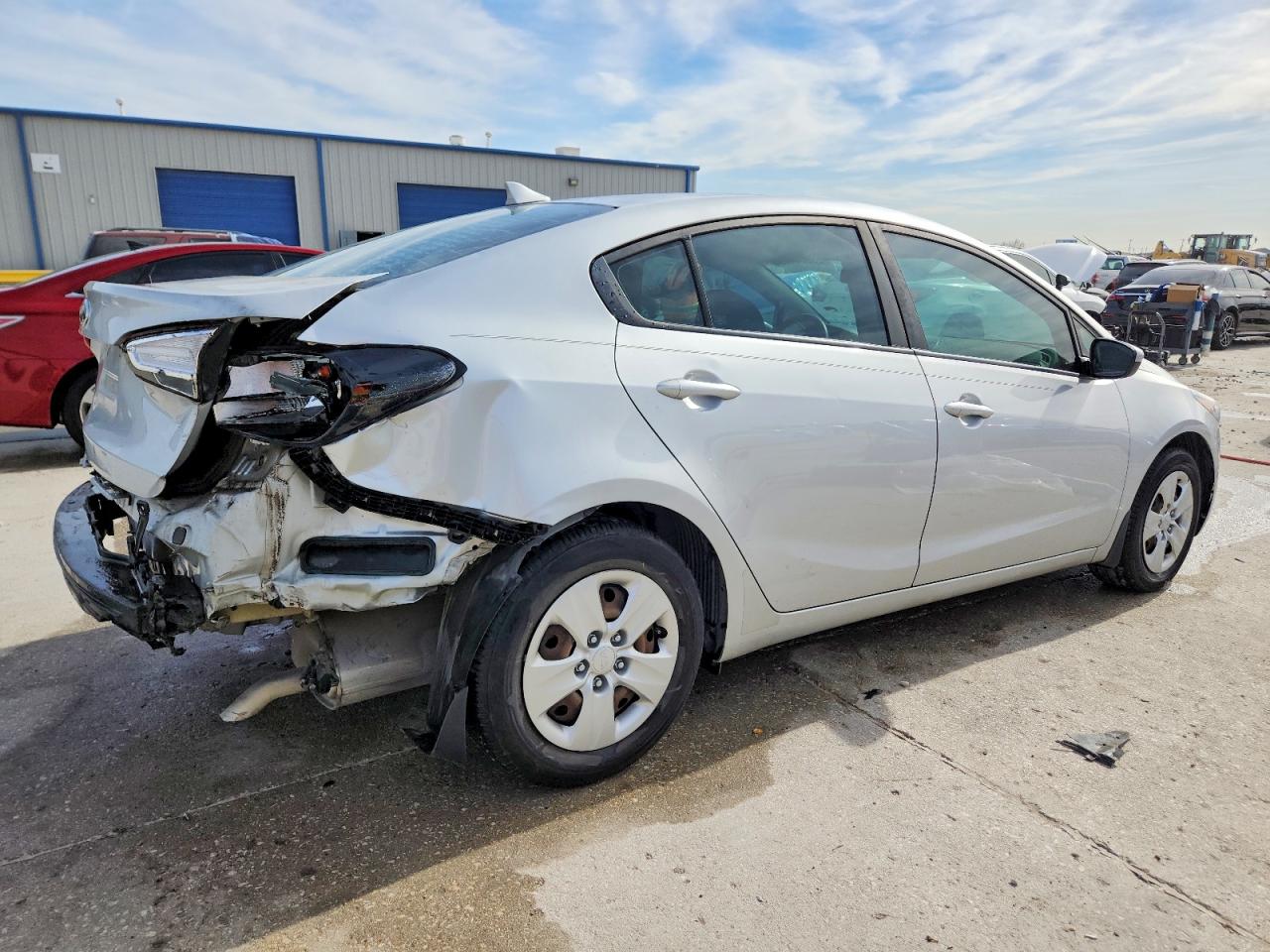 2017 KIA FORTE LX photo 3