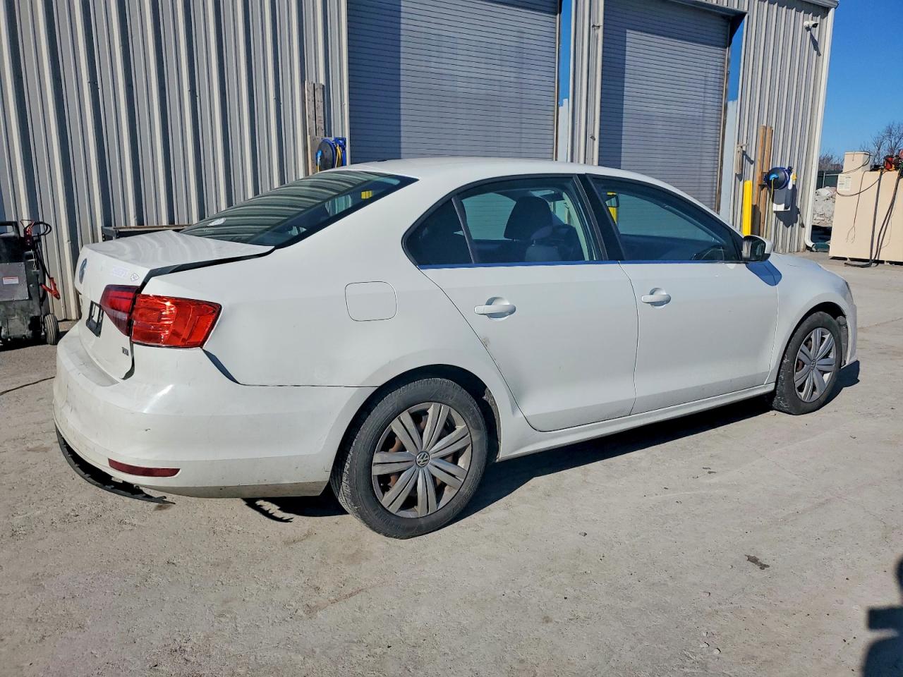 2017 VOLKSWAGEN JETTA S photo 3