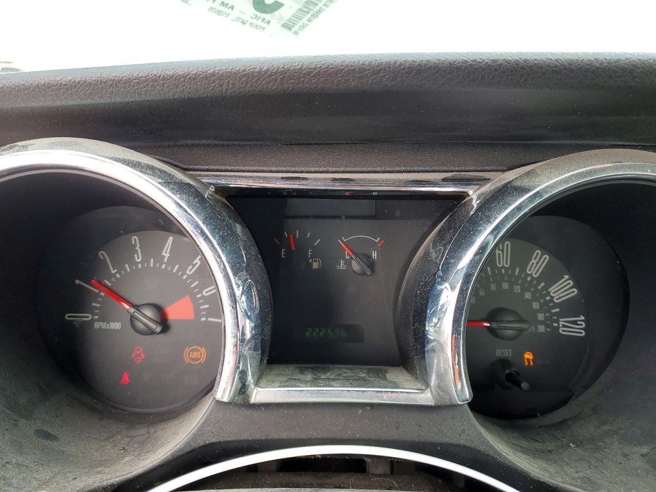2005 FORD MUSTANG photo 9