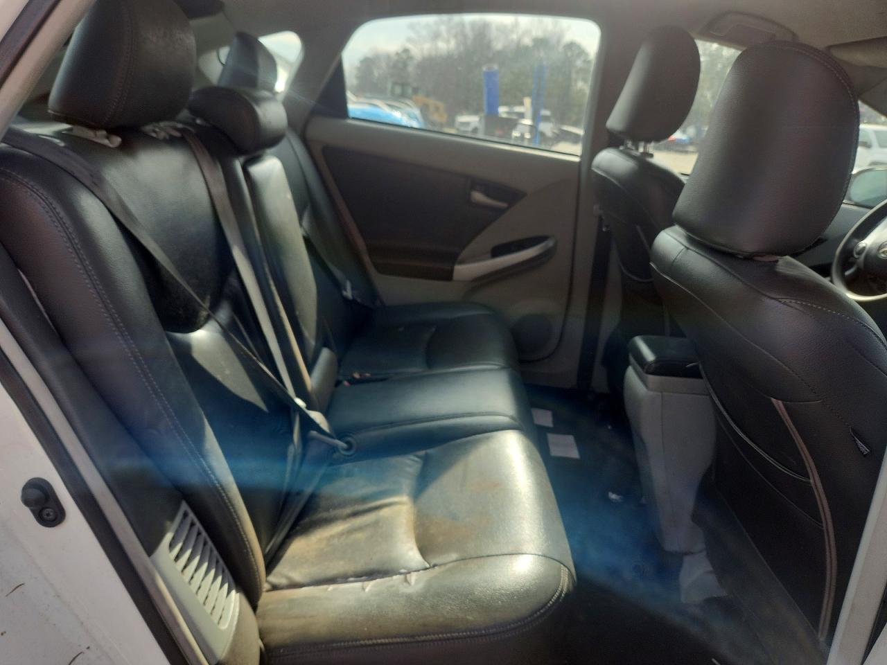 2011 TOYOTA PRIUS photo 10
