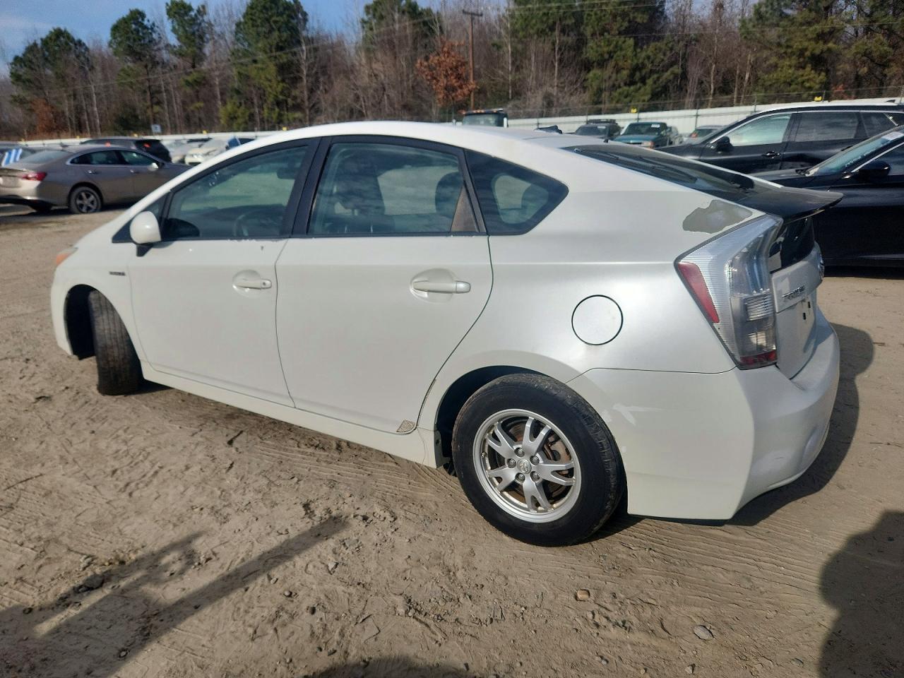 2011 TOYOTA PRIUS photo 2