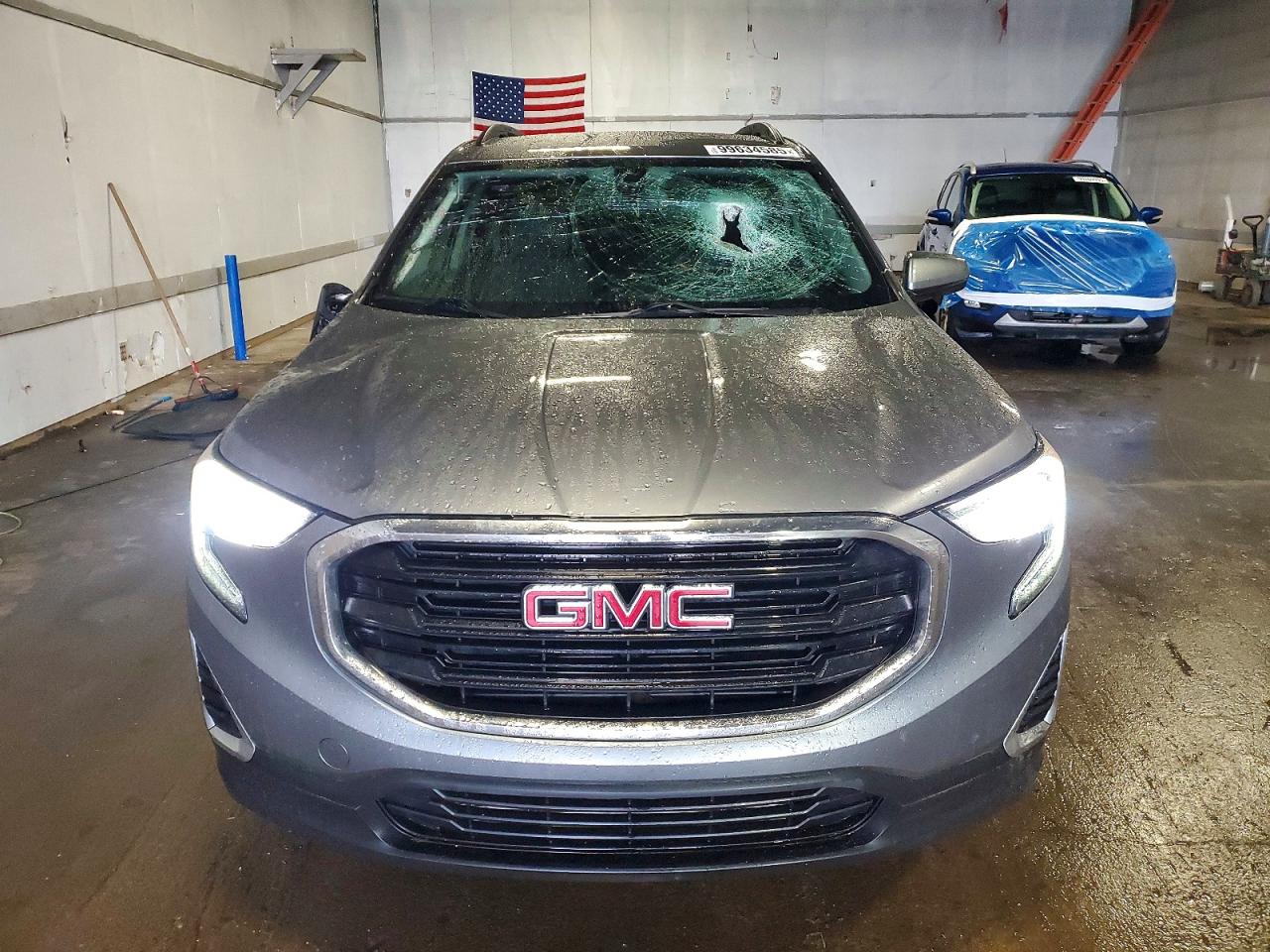 2018 GMC TERRAIN SLE photo 5
