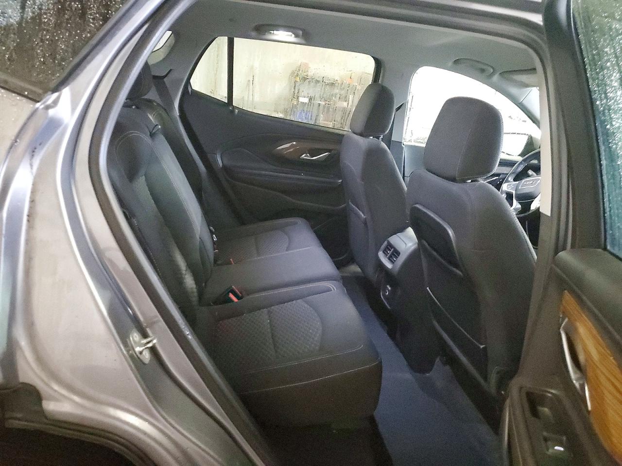 2018 GMC TERRAIN SLE photo 11