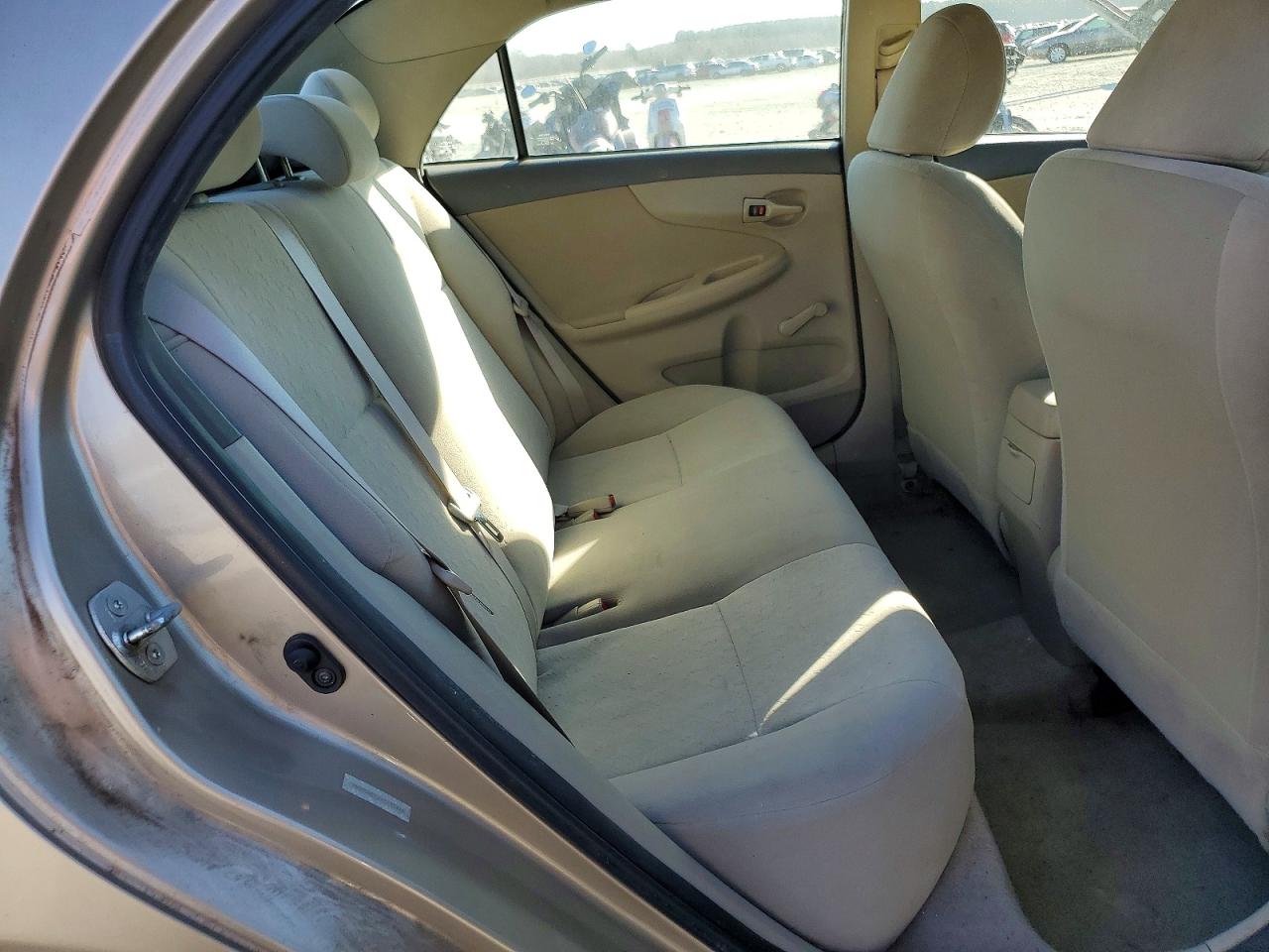2010 TOYOTA COROLLA BASE photo 10