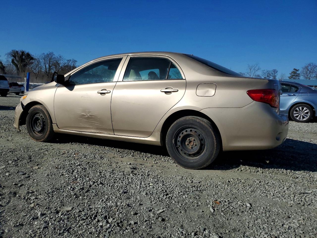 2010 TOYOTA COROLLA BASE photo 2