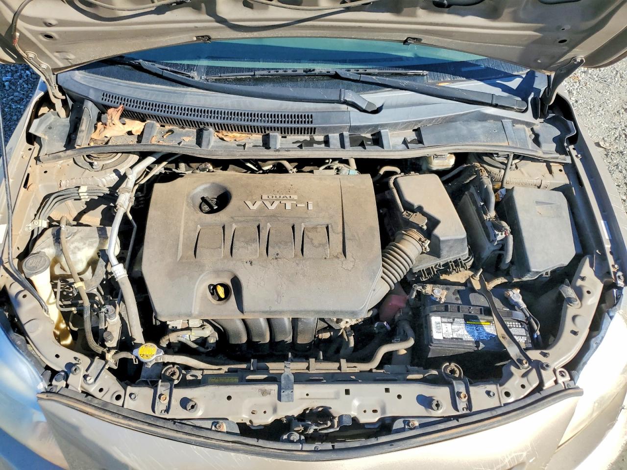 2010 TOYOTA COROLLA BASE photo 11