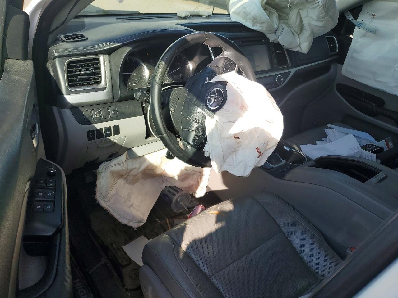 2014 TOYOTA HIGHLANDER LIMITED photo 8