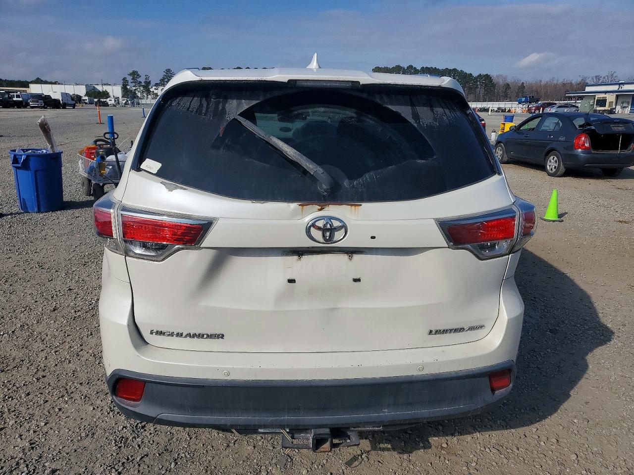 2014 TOYOTA HIGHLANDER LIMITED photo 6