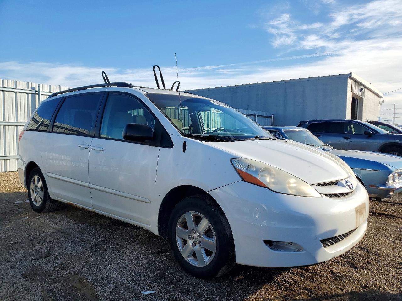 2006 TOYOTA SIENNA photo 4