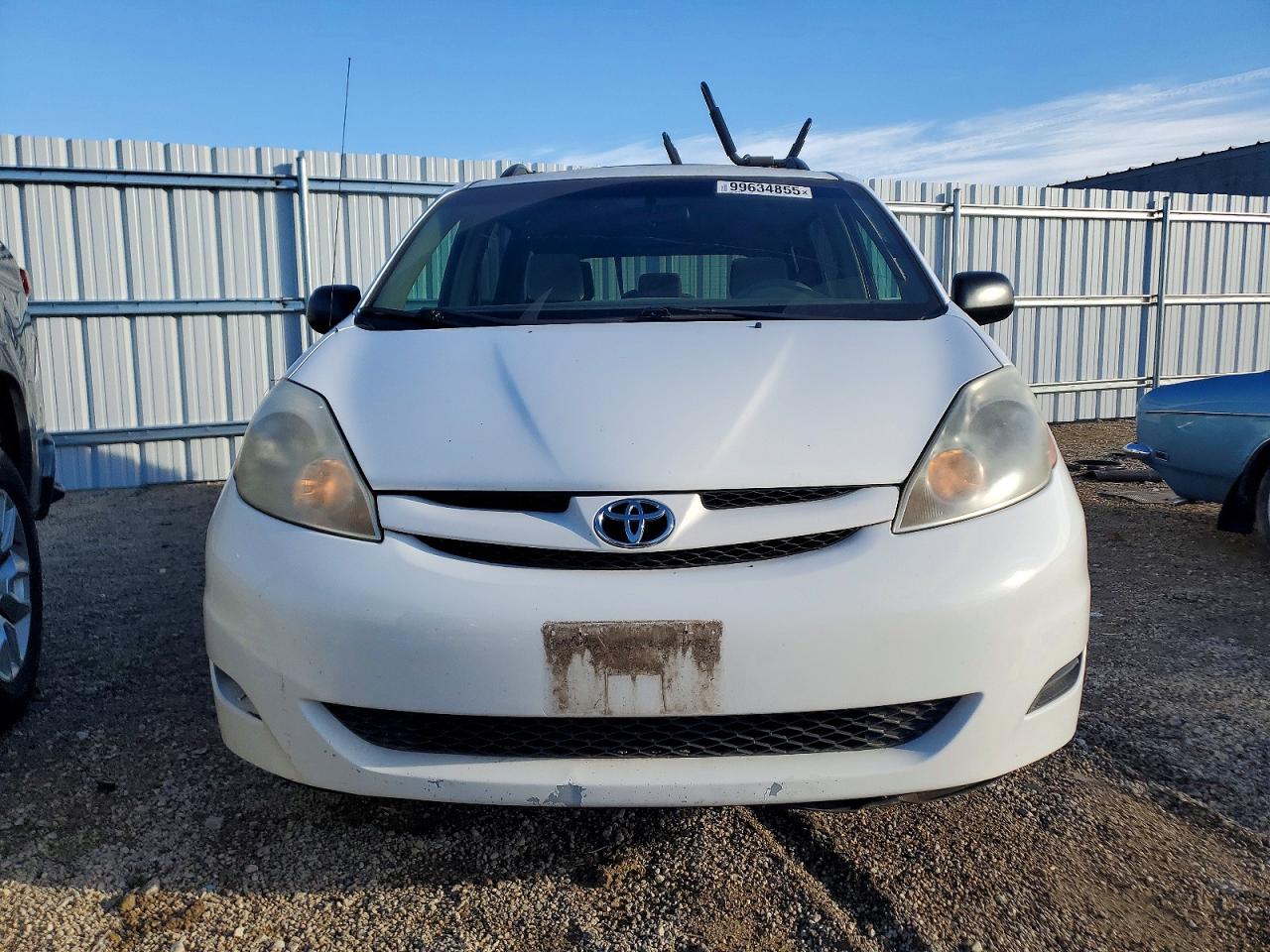 2006 TOYOTA SIENNA photo 5